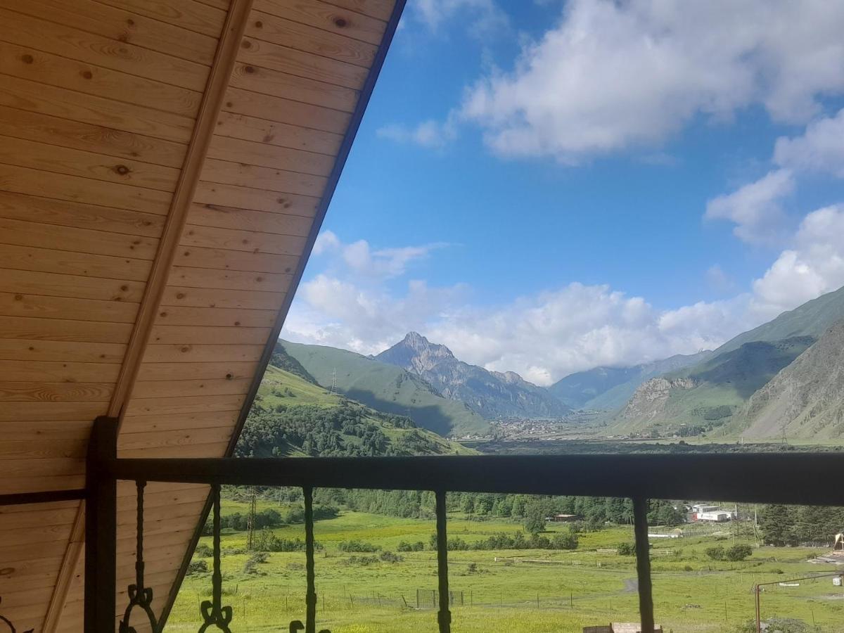 Mountain Flower Cottage Kazbegi Bagian luar foto