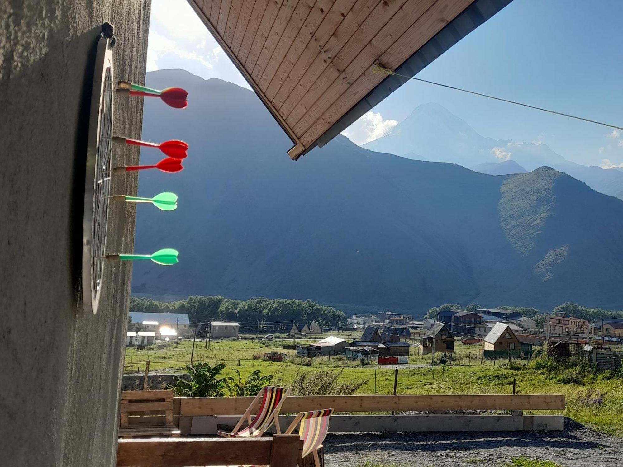 Mountain Flower Cottage Kazbegi Bagian luar foto