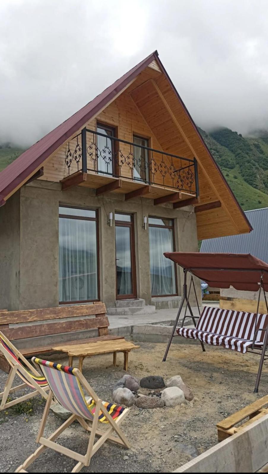 Mountain Flower Cottage Kazbegi Bagian luar foto