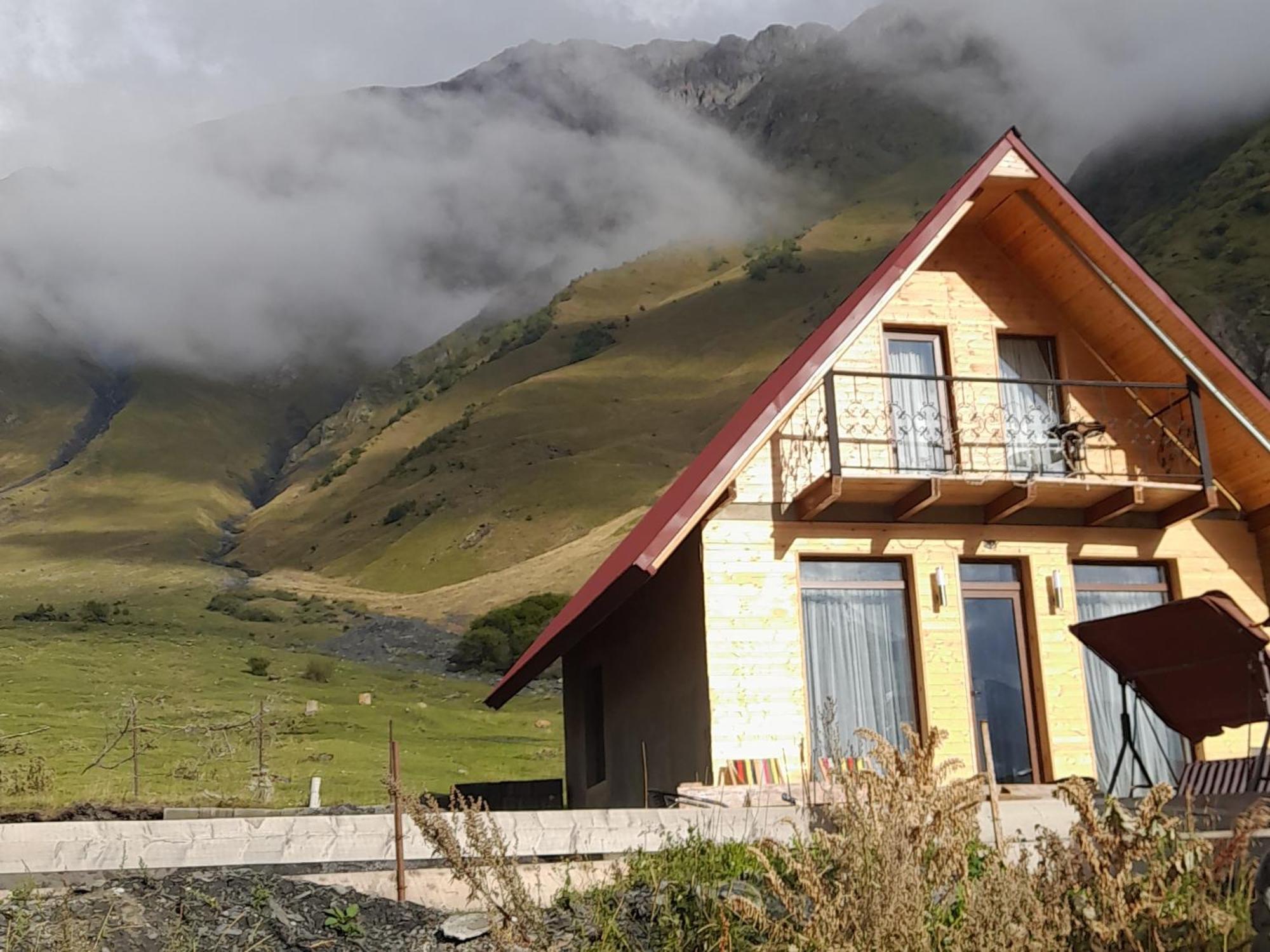 Mountain Flower Cottage Kazbegi Ruang foto
